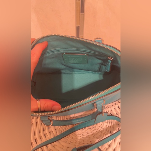 COACH Cross body with top handle bag. Silver hardware. - Picture 2 of 5